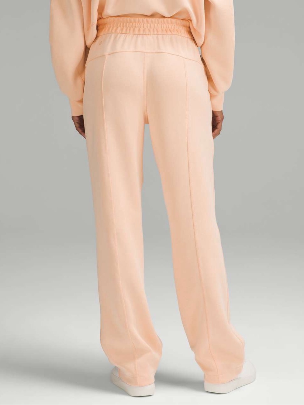 ✨ Lululemon Softstreme High-Rise Pant Regular Peach Bellini Size 0